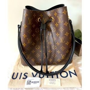 **Sold**AuthLouis Vuitton Neonoe Black